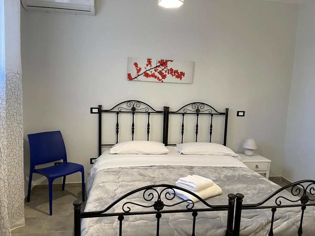 B&B Antichi Cortili Termini Imerese 0*,  Włochy