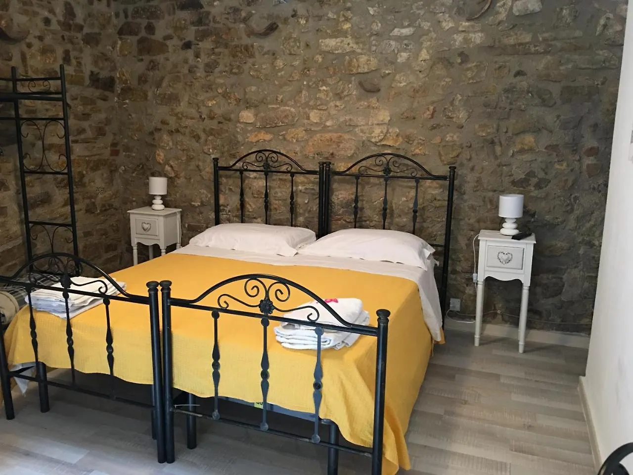 Nocleg ze śniadaniem B&B Antichi Cortili Termini Imerese Włochy
